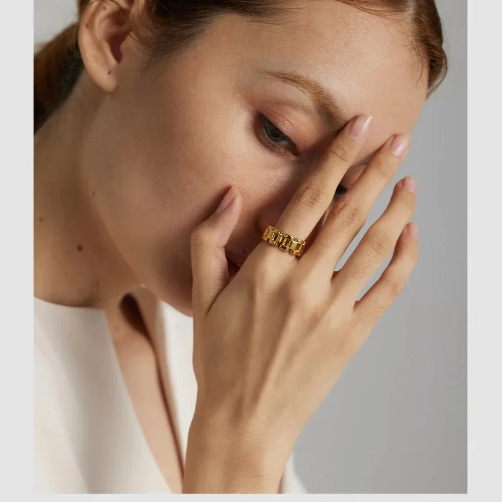NEW 18K Gold Plated Link Chain Ring
